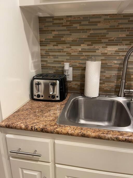 Beautiful/Spacious 2 Bedroom Houston Near Galleria Luaran gambar