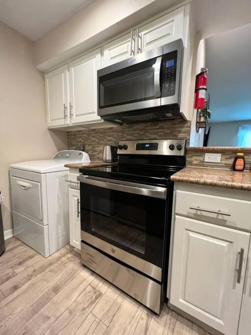Beautiful/Spacious 2 Bedroom Houston Near Galleria Luaran gambar