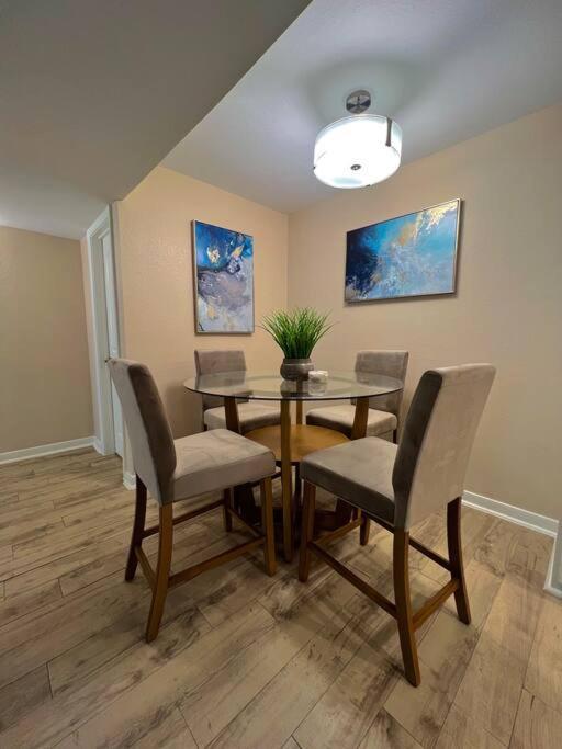Beautiful/Spacious 2 Bedroom Houston Near Galleria Luaran gambar