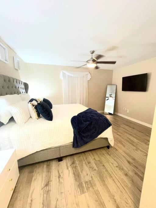Beautiful/Spacious 2 Bedroom Houston Near Galleria Luaran gambar